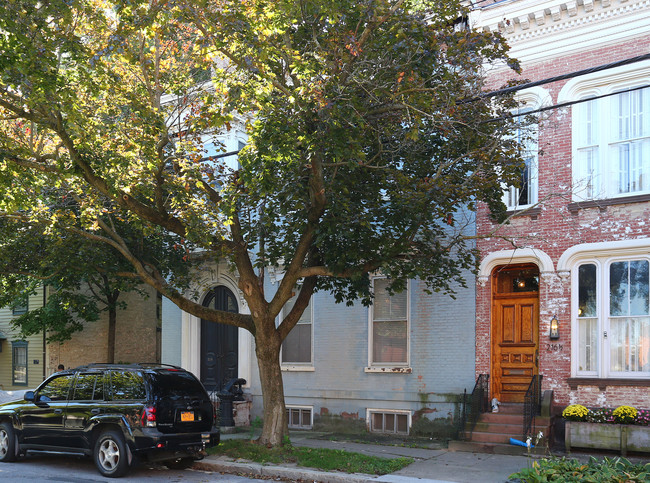 218 Union St in Schenectady, NY - Building Photo - Building Photo