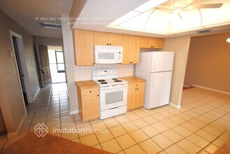 21271 Dearborn Ave in Port Charlotte, FL - Foto de edificio - Building Photo