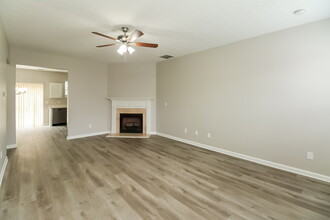 3908 Shenfield Dr in Union City, GA - Building Photo - Building Photo