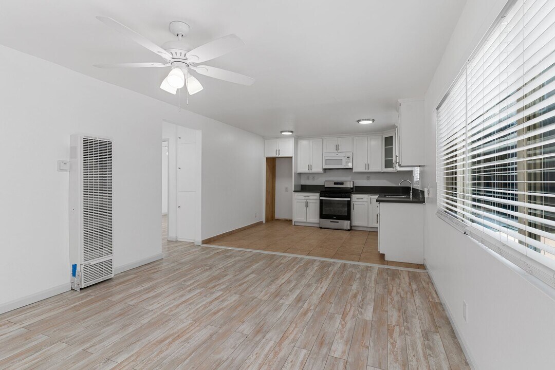 1431 Obispo Ave in Long Beach, CA - Building Photo
