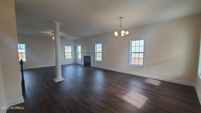 182 Moonstone Ct photo'