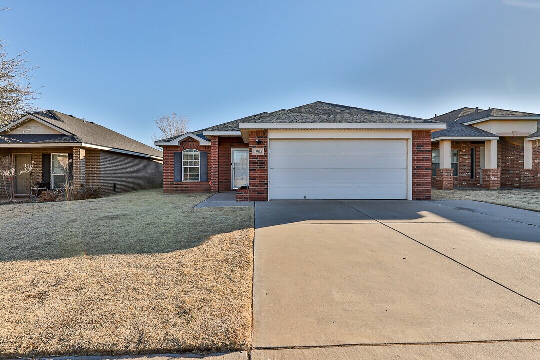 1905 99th Pl in Lubbock, TX - Building Photo