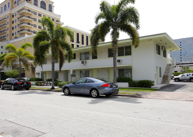 260 Navarre Ave in Coral Gables, FL - Building Photo - Building Photo