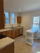 209 Macomb St in New Philadelphia, PA - Building Photo - Building Photo