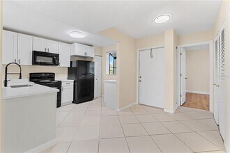 2073 Skimmer Ct in Clearwater, FL - Building Photo - Building Photo