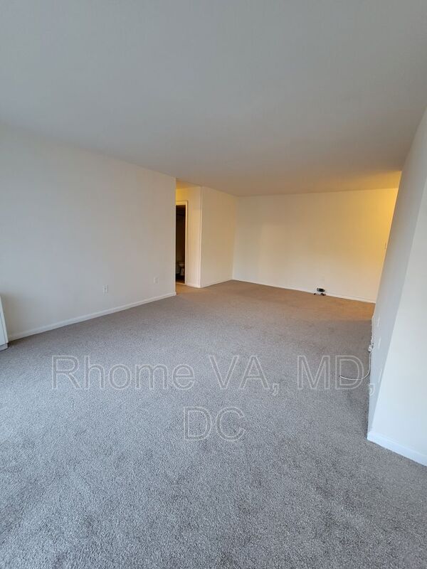 8830 Piney Branch Rd in Silver Spring, MD - Building Photo - Building Photo