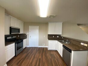 12807 Blue Timbers Ct in Houston, TX - Building Photo - Building Photo