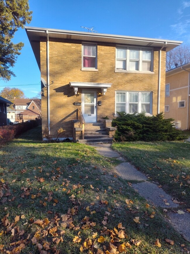 property at 1529 North Ave