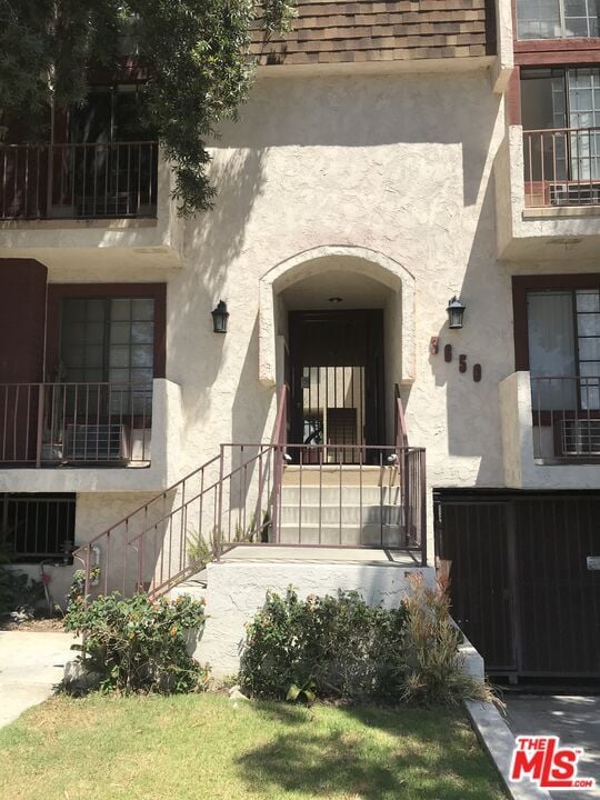 property at 3650 Greenfield Ave