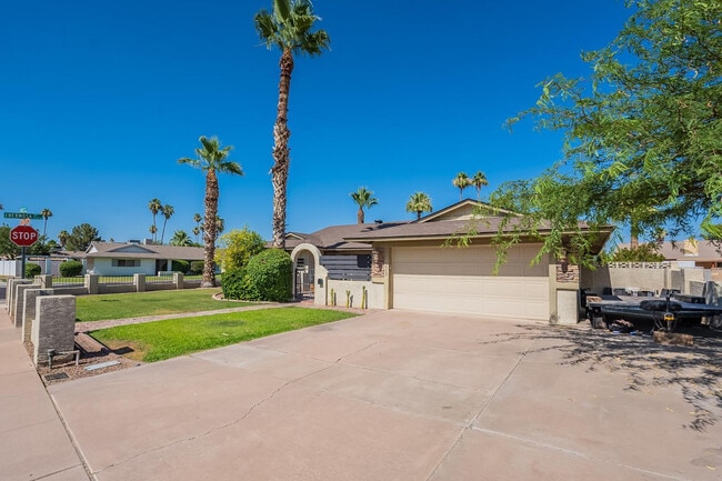 3903 S Butte Ave in Tempe, AZ - Building Photo - Building Photo