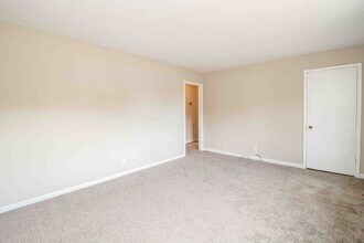 808 Helton Dr in Clarksville, TN - Building Photo - Building Photo