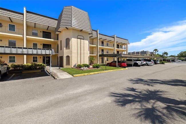property at 8699 Bardmoor Blvd