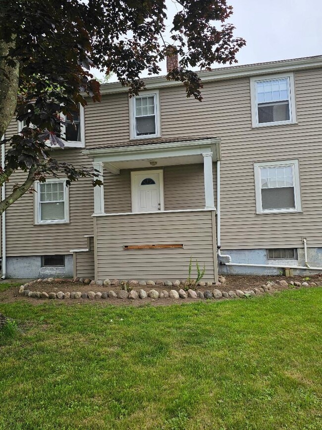 192 Bayside Ave, Unit 1