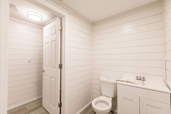 property at 1419 26th Ave W