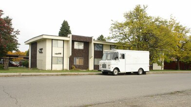 Manor Vale Apartments in Spokane, WA - Building Photo - Building Photo