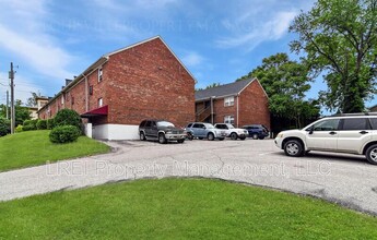 1002 E Main St in New Albany, IN - Building Photo - Building Photo