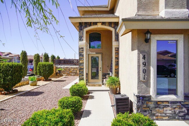 4901 Copper Ranch Ave in El Paso, TX - Building Photo - Building Photo