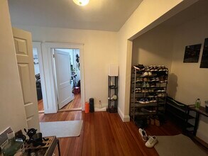520 Cambridge St, Unit 3 in Cambridge, MA - Building Photo - Building Photo