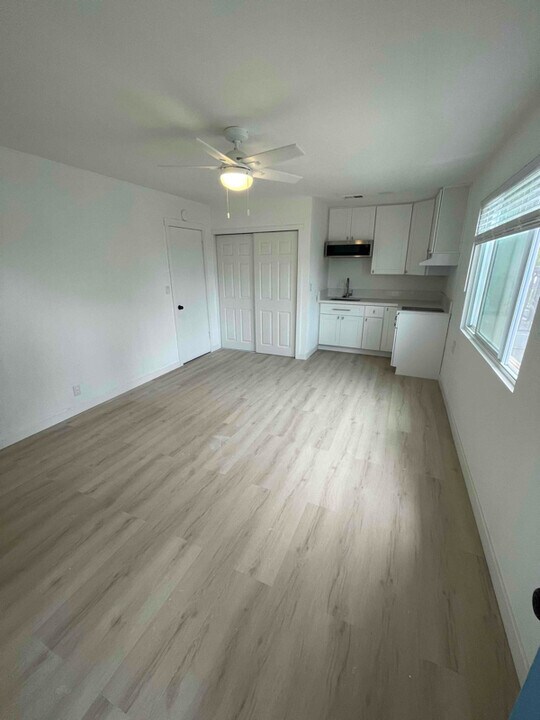405 Beaumont Dr in Vista, CA - Building Photo