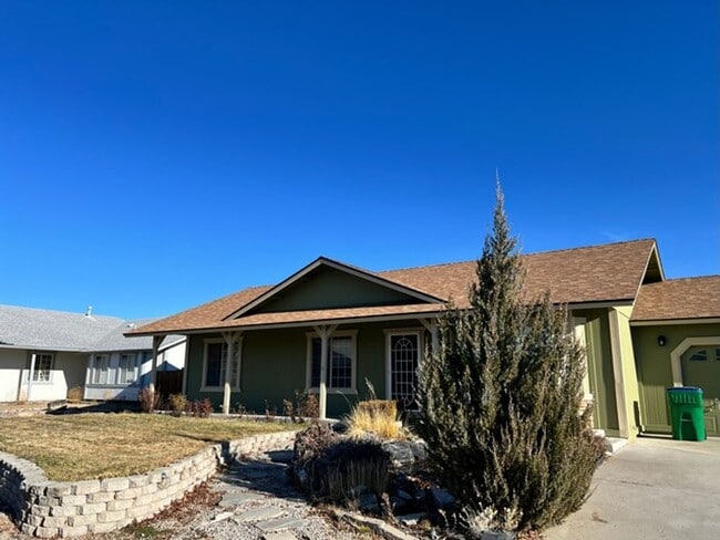 300 Nicole Dr in Sparks, NV - Building Photo - Building Photo