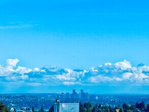 Tanglewood Apartments in Seattle, WA - Foto de edificio - Building Photo