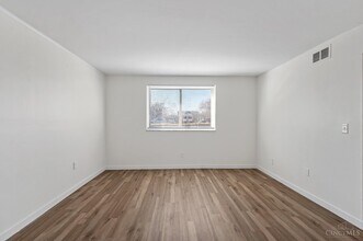 2640 Stanton Ave in Cincinnati, OH - Building Photo - Building Photo