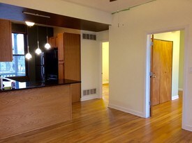 1952 W George St, Unit 2 in Chicago, IL - Building Photo