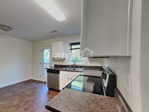 10702 Northgate Trail Dr in Charlotte, NC - Building Photo - Building Photo