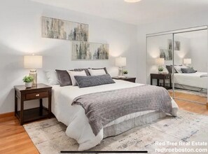 50 Broadlawn Park, Unit 208 in Boston College, MA - Building Photo - Building Photo