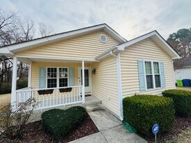 6904 Fox Haven Pl in Raleigh, NC - Building Photo