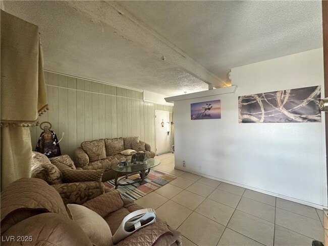 property at 2300 Pardee Pl