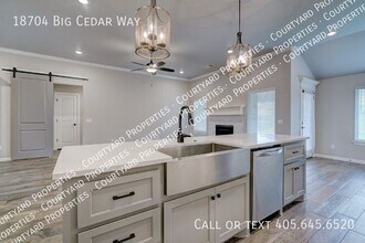 18704 Big Cedar Way in Edmond, OK - Building Photo - Building Photo