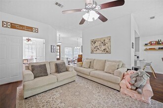 2919 Creek Manor Dr in Humble, TX - Building Photo - Building Photo