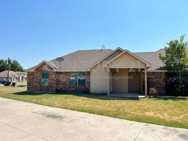 property at 120 Sunburst Ct