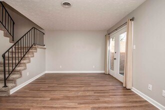 10500 Shirland Ct in Knoxville, TN - Building Photo - Building Photo