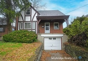 6143 Argus Rd in Cincinnati, OH - Building Photo