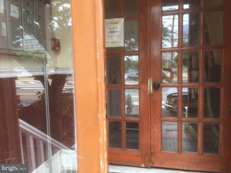 3711 Lancaster Ave Photo