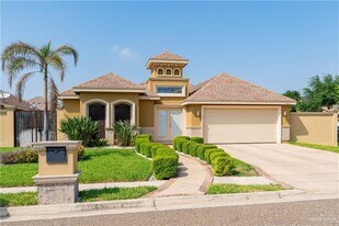 23 Heron Ct in McAllen, TX - Building Photo