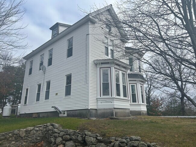 1 Chapel Pl in Pepperell, MA - Building Photo - Building Photo