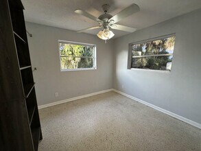 8500 Sunset Dr in Palm Beach Gardens, FL - Foto de edificio - Building Photo