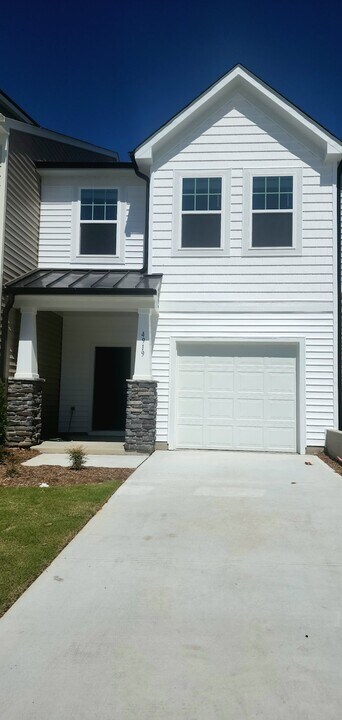 4919 Caddis Bnd in Raleigh, NC - Building Photo