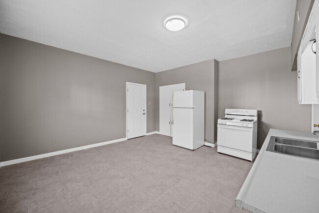 120 15th St in Beaver Falls, PA - Building Photo - Building Photo