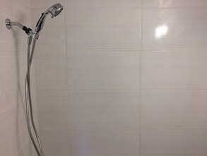 3400 Timmons Ln, Unit 65 in Houston, TX - Building Photo - Building Photo