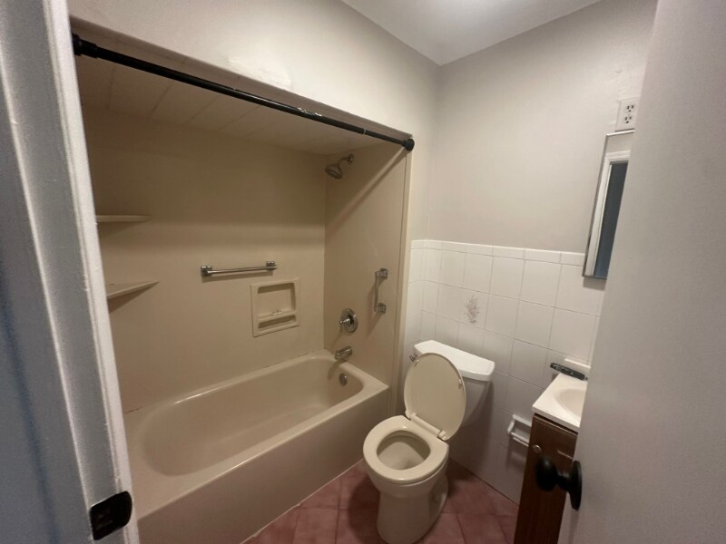 544 Franklin St in Elizabeth, NJ - Building Photo