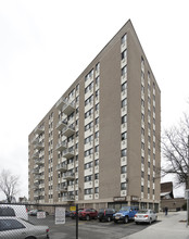 Carrington Arms in New Rochelle, NY - Building Photo - Building Photo