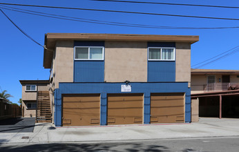 Horne Street Apartments in Oceanside, CA - Building Photo - Building Photo