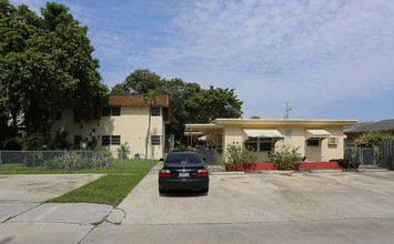 1335-1337 NE 5th Ave in Fort Lauderdale, FL - Building Photo - Building Photo