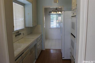 7607 Oak Grove Ave in Citrus Heights, CA - Building Photo - Building Photo