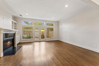 5422 Gibson St in Houston, TX - Foto de edificio - Building Photo