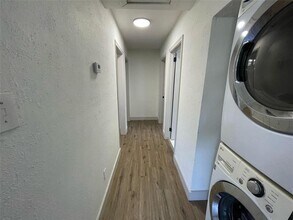 411 Guyer St in Sugar Land, TX - Building Photo - Building Photo